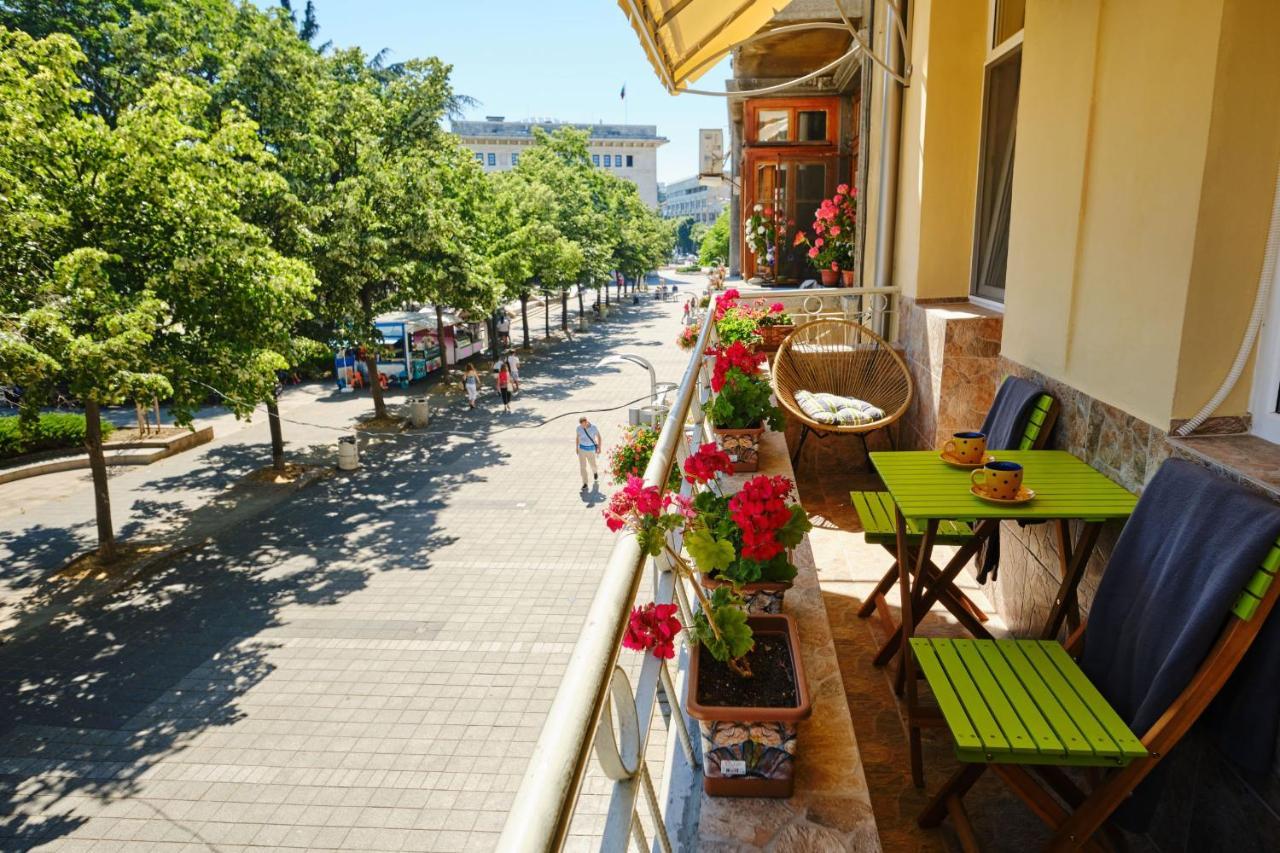 Luxury Nevena Apartment - Bogoridi Super Centre Burgas Luaran gambar
